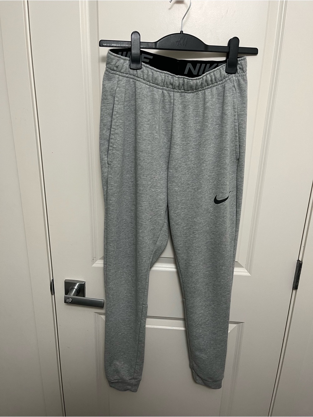 Nike Dri-FIT Men's Grey Jogger Sweatpants in size S